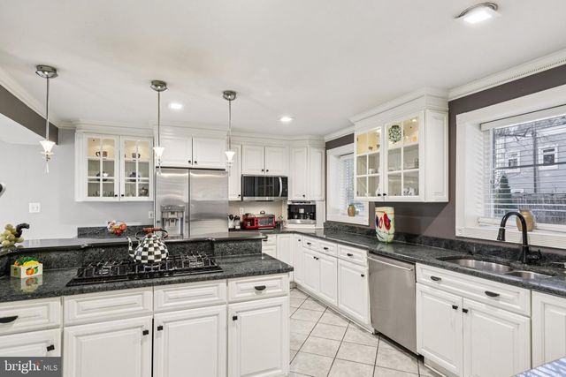 5301 GOLDSBORO RD, Bethesda, MD 20817