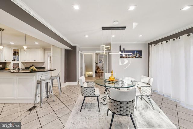 5301 GOLDSBORO RD, Bethesda, MD 20817