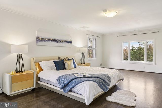 5301 GOLDSBORO RD, Bethesda, MD 20817