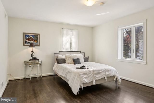 5301 GOLDSBORO RD, Bethesda, MD 20817