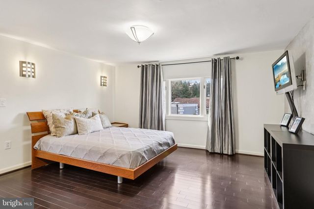 5301 GOLDSBORO RD, Bethesda, MD 20817