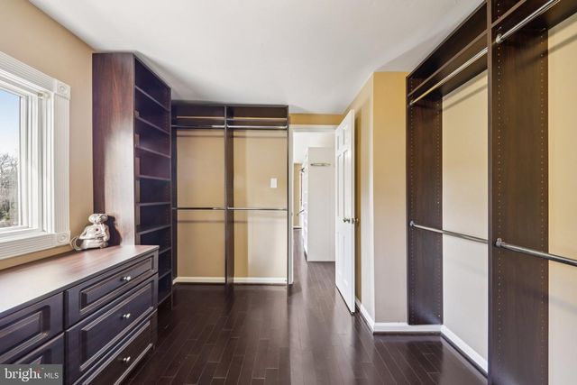 5301 GOLDSBORO RD, Bethesda, MD 20817