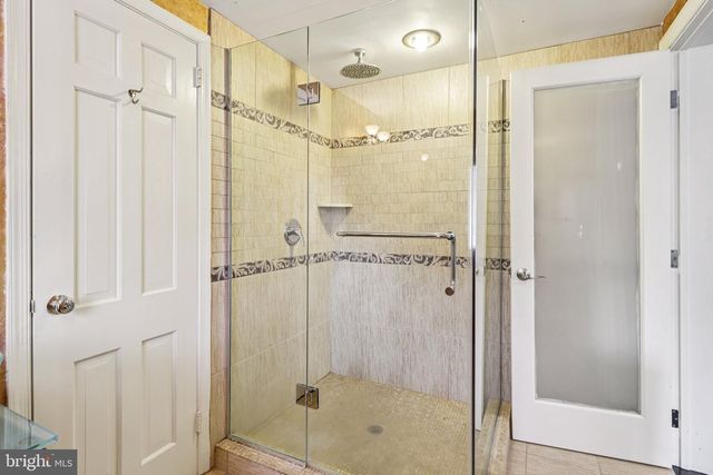 5301 GOLDSBORO RD, Bethesda, MD 20817