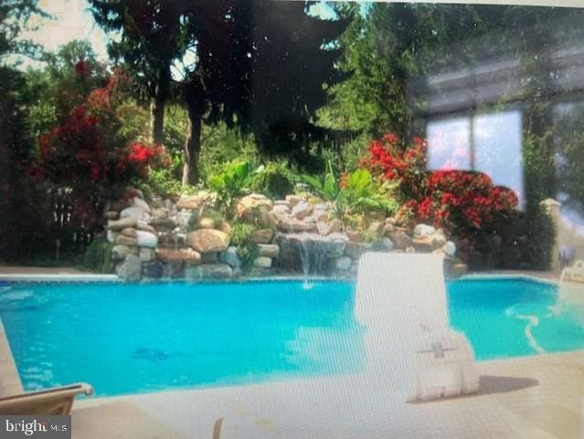 5301 GOLDSBORO RD, Bethesda, MD 20817