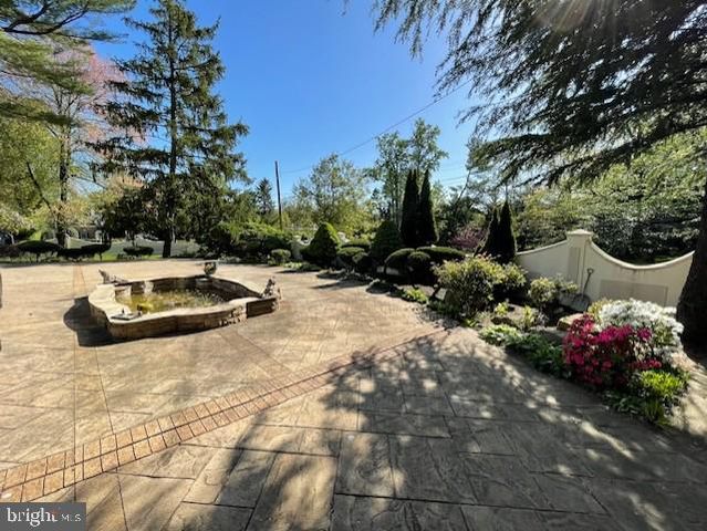 5301 GOLDSBORO RD, Bethesda, MD 20817