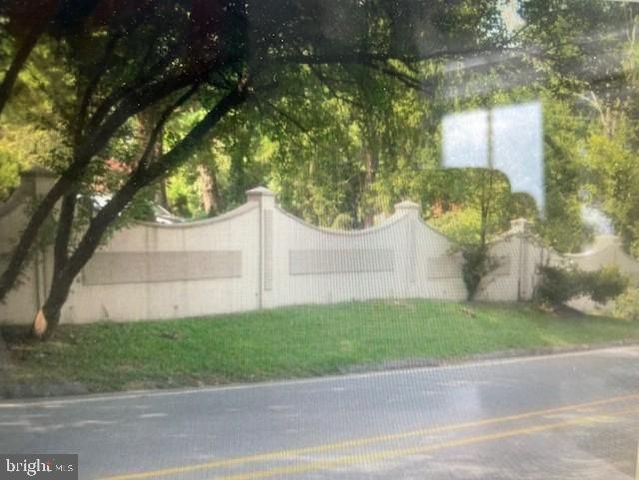 5301 GOLDSBORO RD, Bethesda, MD 20817