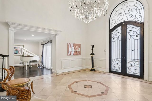 5301 GOLDSBORO RD, Bethesda, MD 20817