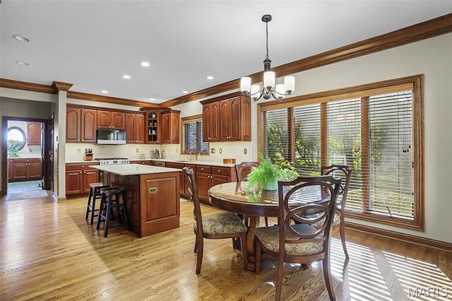 614 Lower Marine Road, Troy, IL 62294
