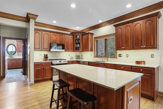 614 Lower Marine Road, Troy, IL 62294