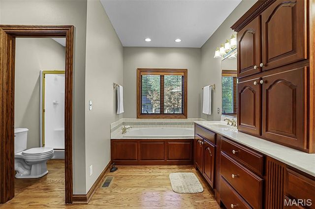 614 Lower Marine Road, Troy, IL 62294