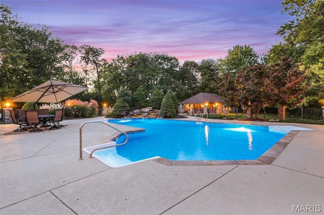 614 Lower Marine Road, Troy, IL 62294