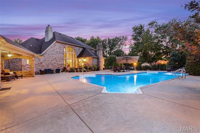 614 Lower Marine Road, Troy, IL 62294