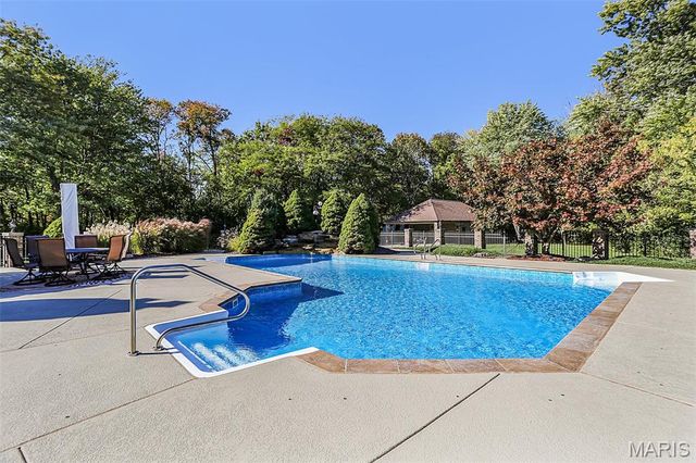614 Lower Marine Road, Troy, IL 62294