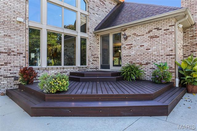 614 Lower Marine Road, Troy, IL 62294