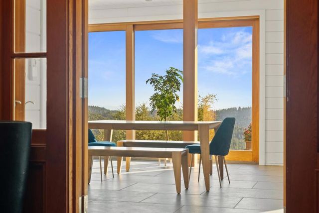 15220 Upper Ellen Road, Los Gatos, CA 95033