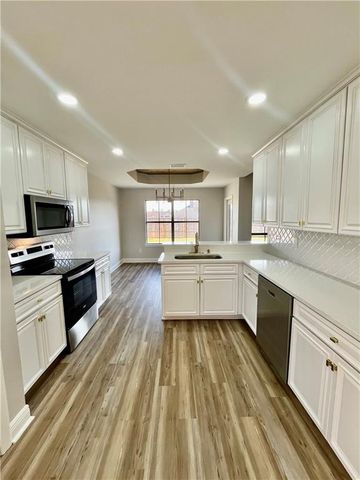 8255 Savage Loop, Theodore, AL 36582