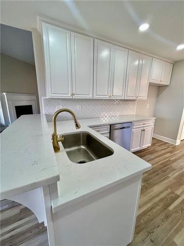 8255 Savage Loop, Theodore, AL 36582