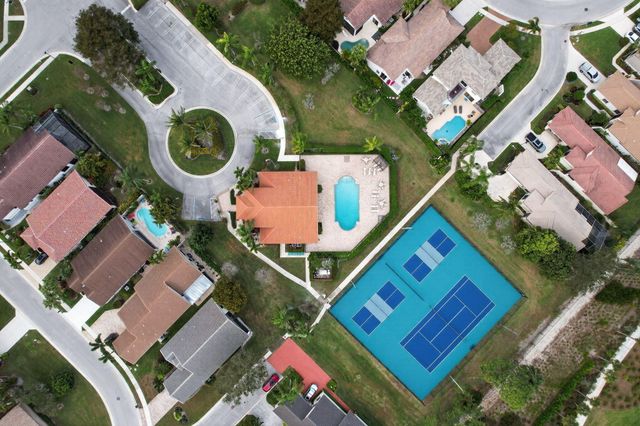 10056 Lexington Circle N, Boynton Beach, FL 33436