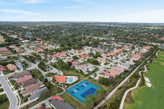 10056 Lexington Circle N, Boynton Beach, FL 33436