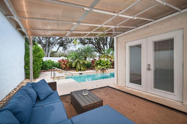 10056 Lexington Circle N, Boynton Beach, FL 33436