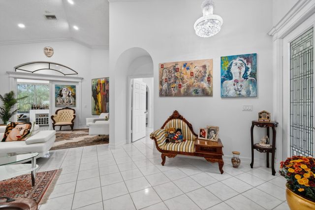 10056 Lexington Circle N, Boynton Beach, FL 33436