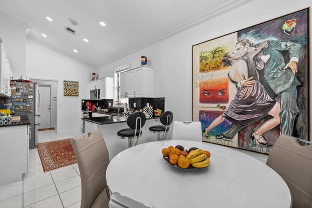 10056 Lexington Circle N, Boynton Beach, FL 33436