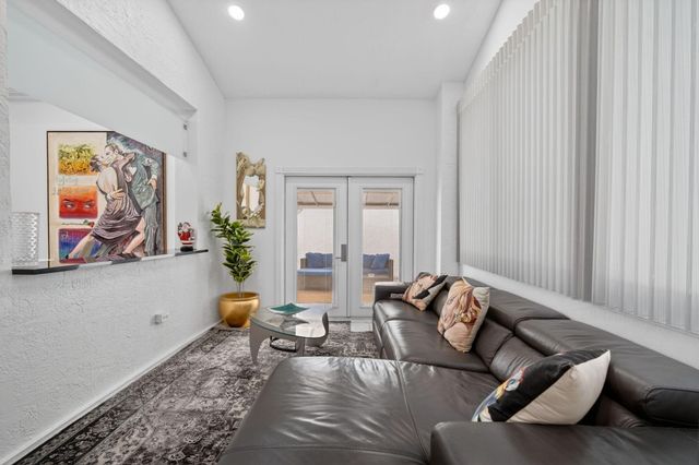 10056 Lexington Circle N, Boynton Beach, FL 33436