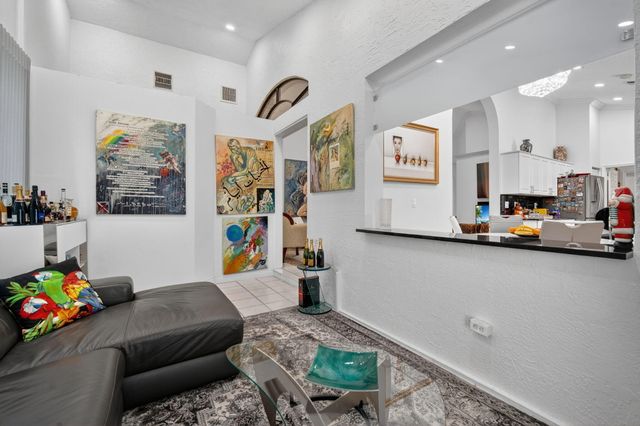 10056 Lexington Circle N, Boynton Beach, FL 33436