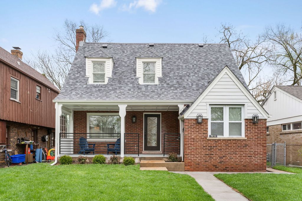 5232 Greenwood Street, Skokie, IL 60077