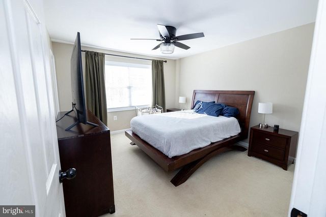 378 CEDAR CREEK DR, Harpers Ferry, WV 25425