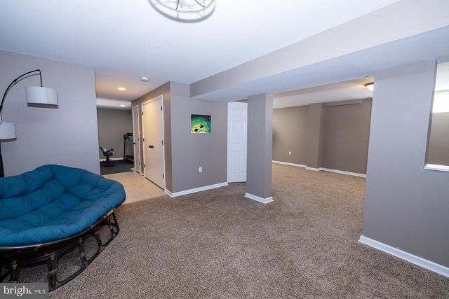 378 CEDAR CREEK DR, Harpers Ferry, WV 25425