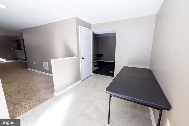 378 CEDAR CREEK DR, Harpers Ferry, WV 25425