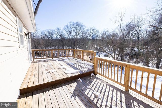 378 CEDAR CREEK DR, Harpers Ferry, WV 25425