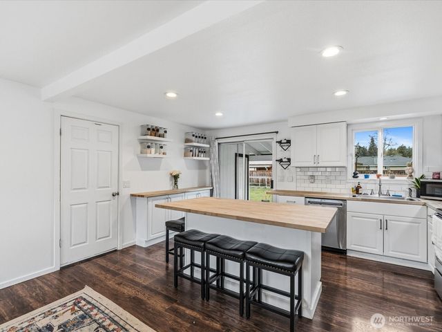 5715 91st Place NE, Marysville, WA 98270