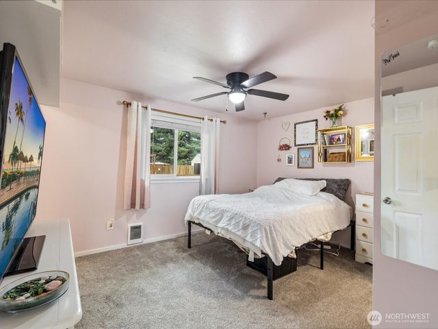 5715 91st Place NE, Marysville, WA 98270