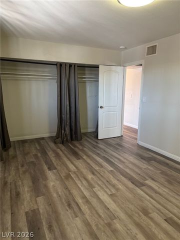 615 South Royal Crest Circle 24, Las Vegas, NV 89169