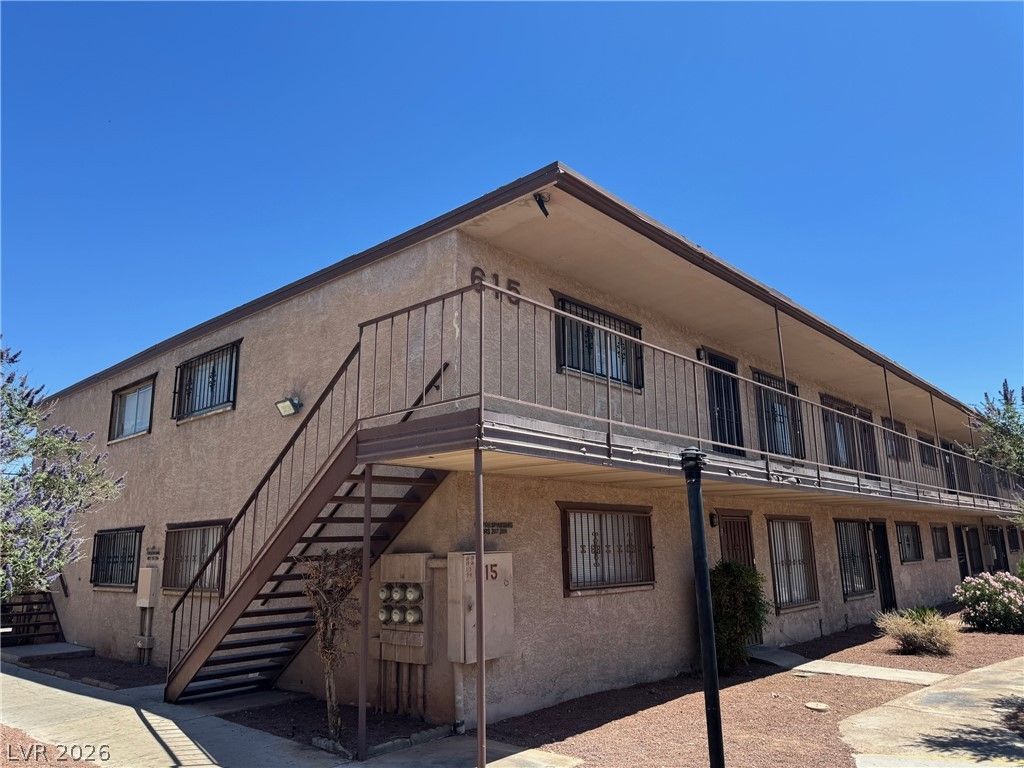 615 South Royal Crest Circle 24, Las Vegas, NV 89169
