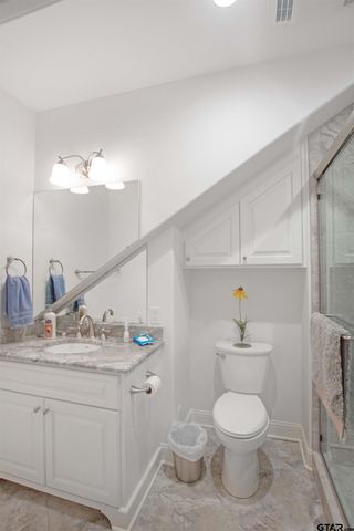 15722 Timberhill Dr, Flint, TX 75762