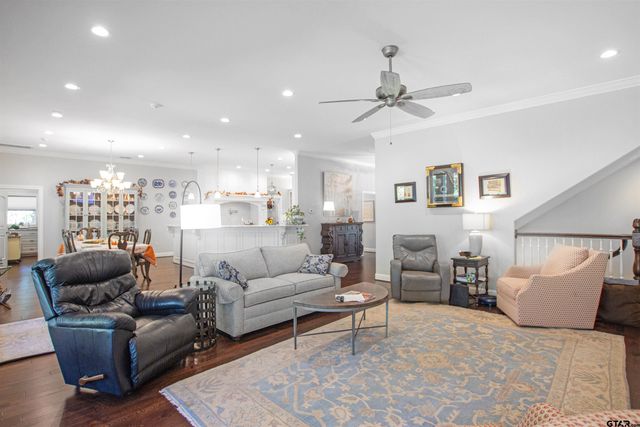 15722 Timberhill Dr, Flint, TX 75762