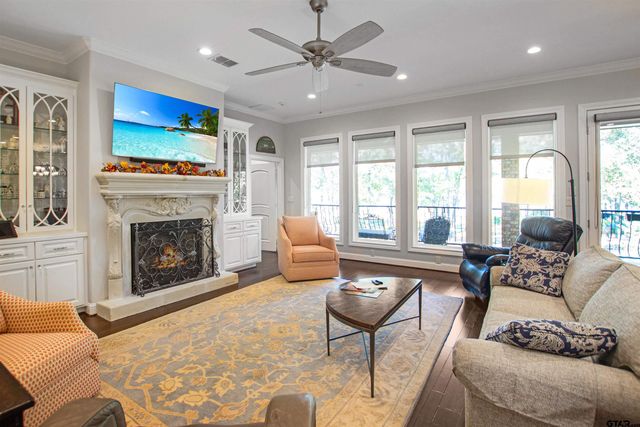 15722 Timberhill Dr, Flint, TX 75762