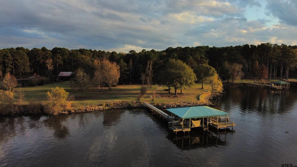 15722 Timberhill Dr, Flint, TX 75762