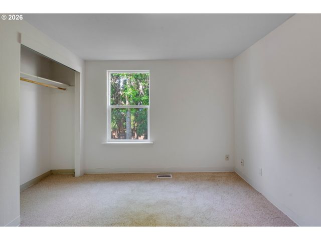 481 S PINE St, Canby, OR 97013