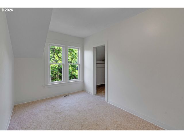 481 S PINE St, Canby, OR 97013