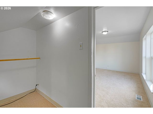 481 S PINE St, Canby, OR 97013