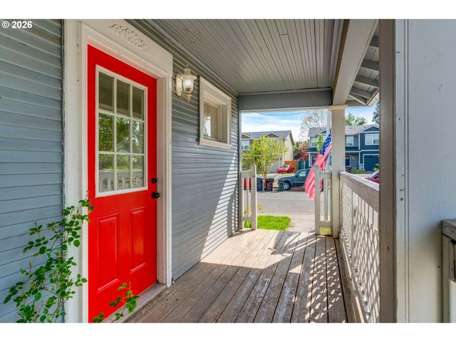 481 S PINE St, Canby, OR 97013