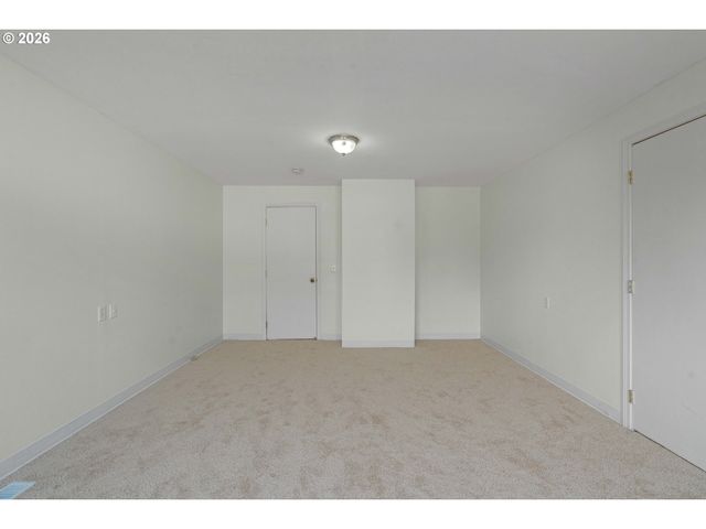 481 S PINE St, Canby, OR 97013