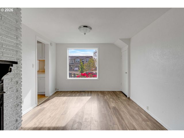 481 S PINE St, Canby, OR 97013