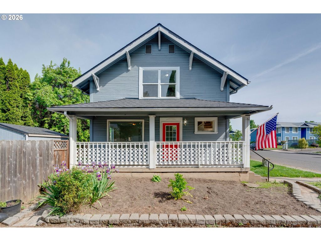 481 S PINE St, Canby, OR 97013