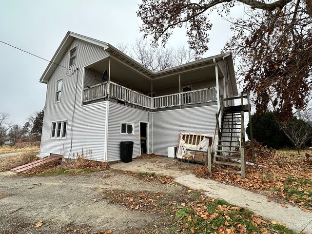 18683 Malvern Road, Morrison, IL 61270