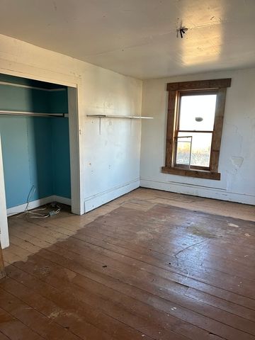 18683 Malvern Road, Morrison, IL 61270